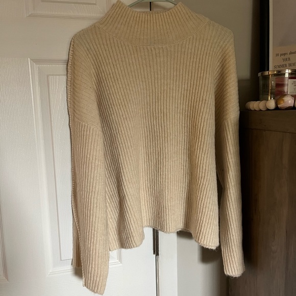 VICI NWOT - Wilfred Mock Neck Pullover Sweater - Picture 5 of 8